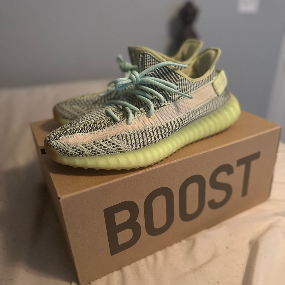 Yeezy boost 350v2